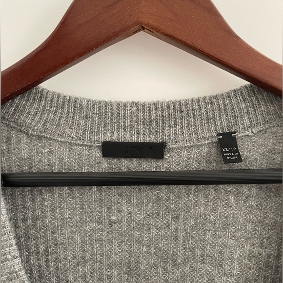 ATM Anthony Thomas Melillo Cashmere Cardigan. Grey (Heather Fog). Size XS - Picture 6 of 7